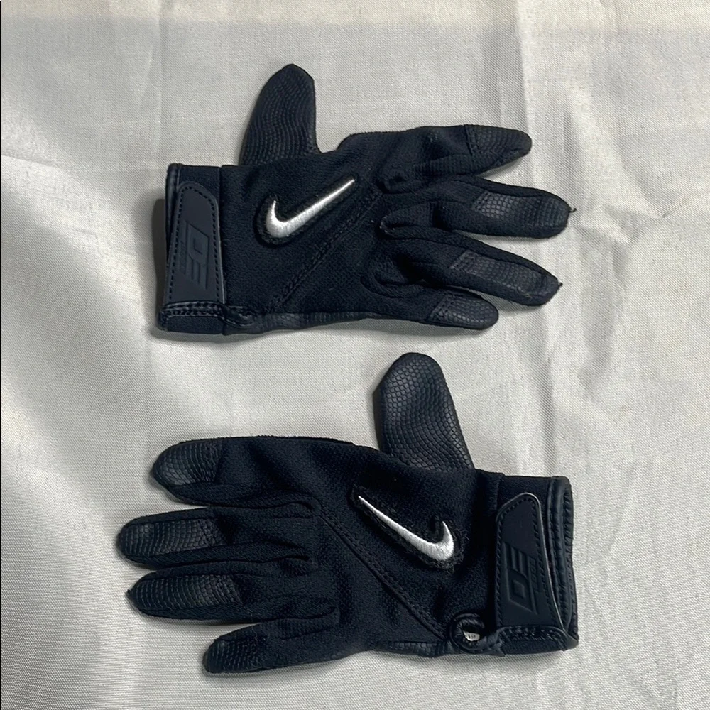 NIKE Black kids Sports Baseball Gloves